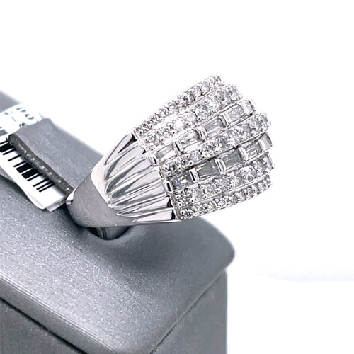 10k White Gold 2.00 CT Baguette & Round Cut Diamond Band, 5.6gm, Size 7