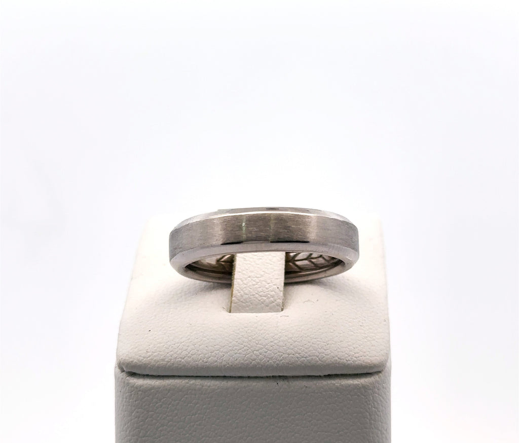 David Yurman 18k White Gold Men's Beveled Band Ring 13.8gm, Size 11 S107807