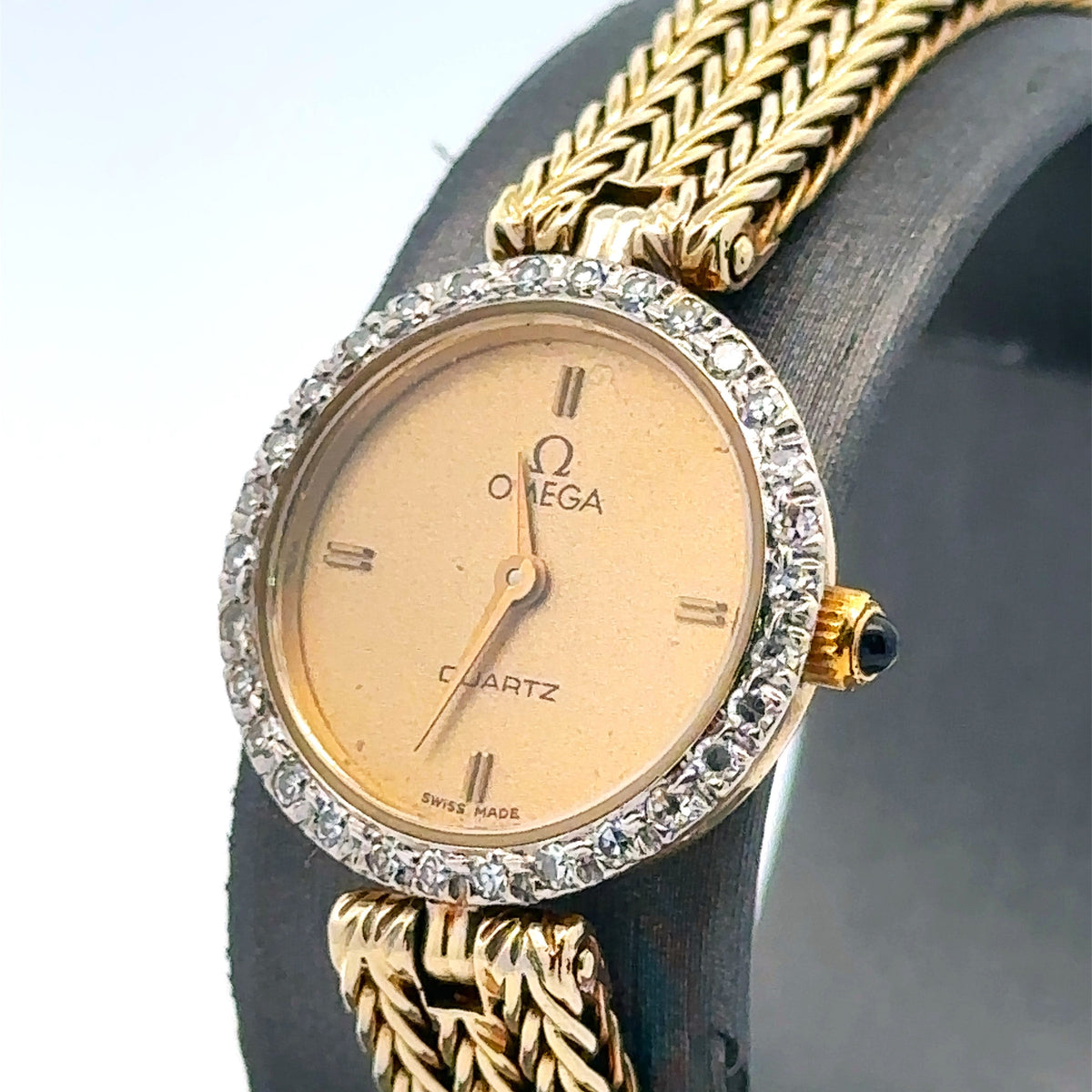 Omega 14k Yellow Gold Diamond Bezel Ladies Watch 27.5 Grams,20mm (Pre-owned)