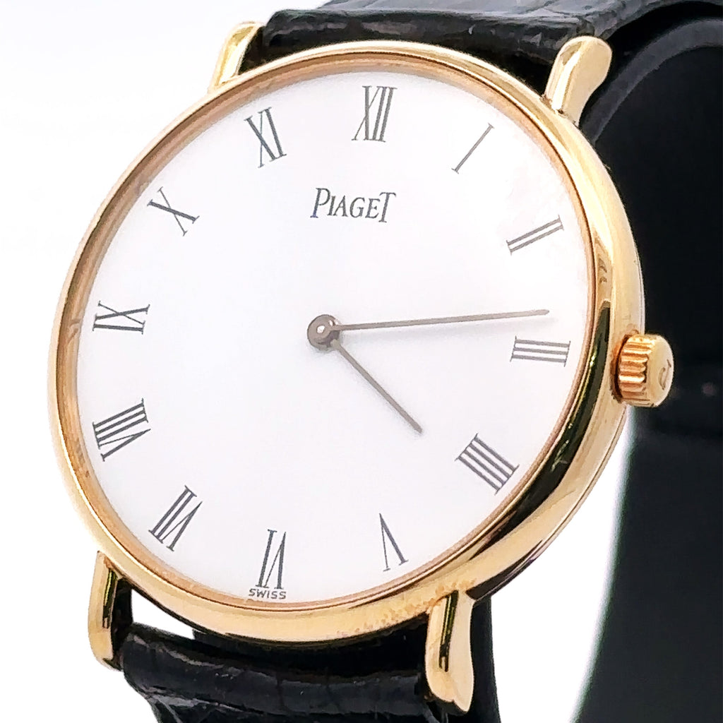 Vintage Piaget 8065 Quartz Solid 18K Yellow Gold White Dial 31.5mm watch pre owned