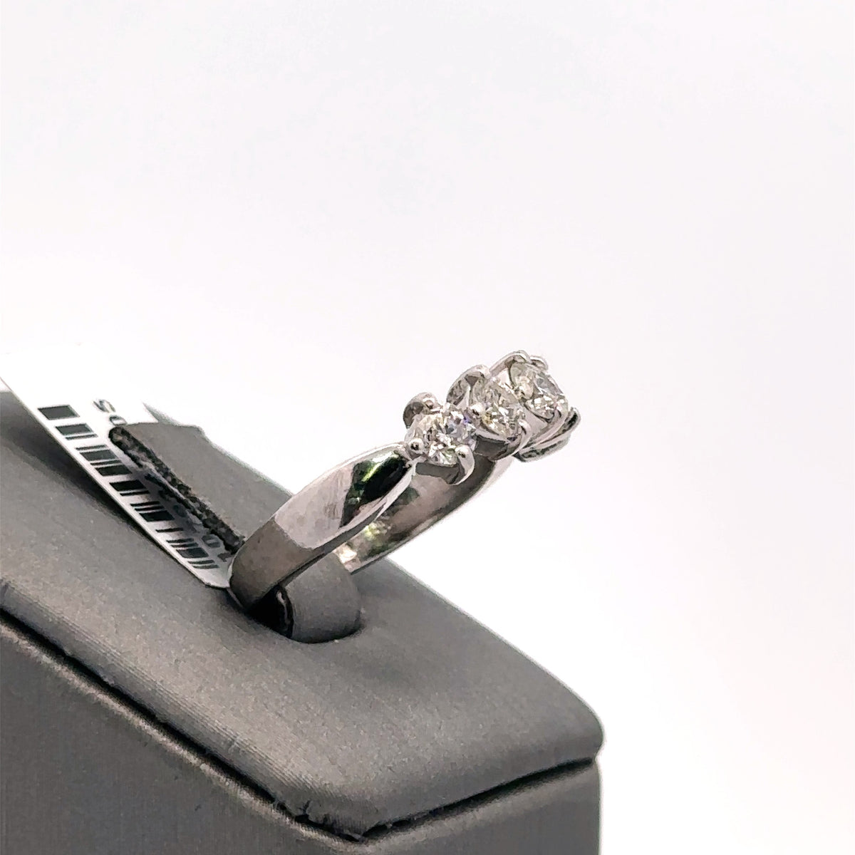 Platinum 0.75 CT Diamond Ladies Wedding Band, 7.7g, Size 6, S107924