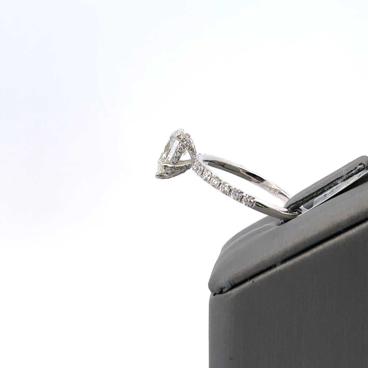 14k White Gold 1.50CT Pear Shape Diamond Engagement Ring, 2.2gm, S107992