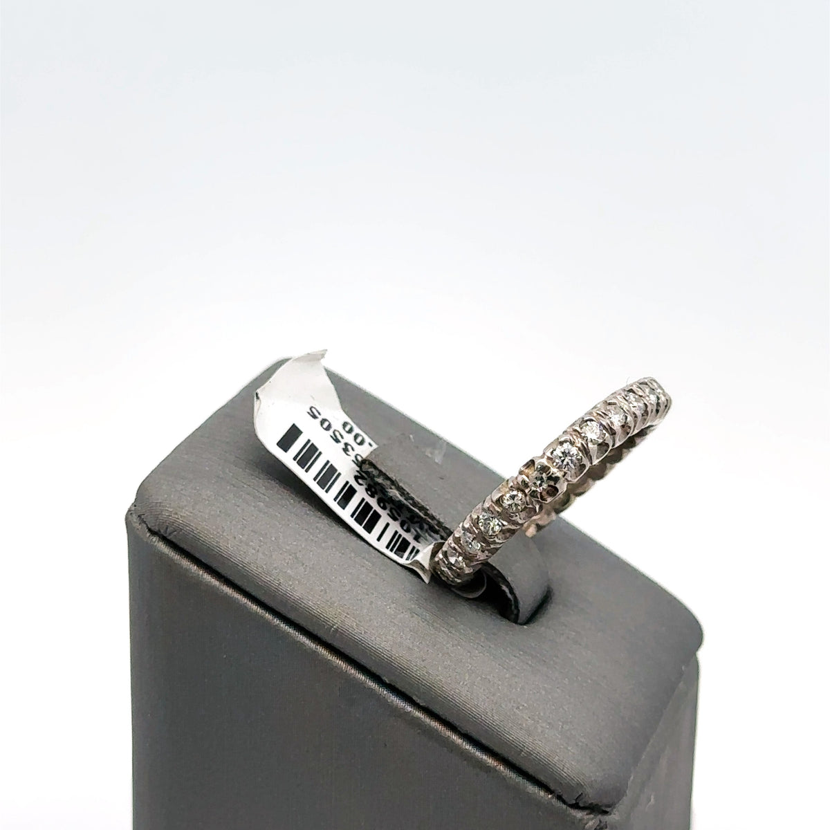 14k White Gold .85 CT Diamond Ladies Wedding Band,3.3G, Size 6.5,  S105982