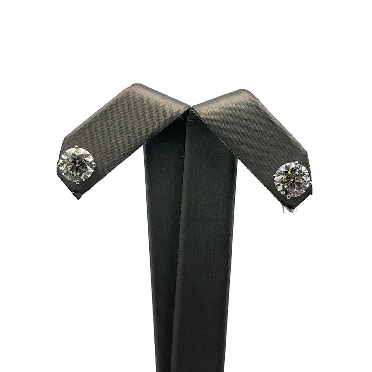 14k White Gold 3.15CT Lab grown Diamond stud earring, screw back S107959
