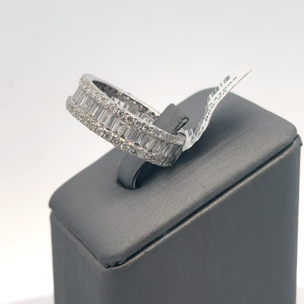 14k White Gold 3.25CT Baguette Cut Diamond Eternity Band 4.5g Size 7 S107460