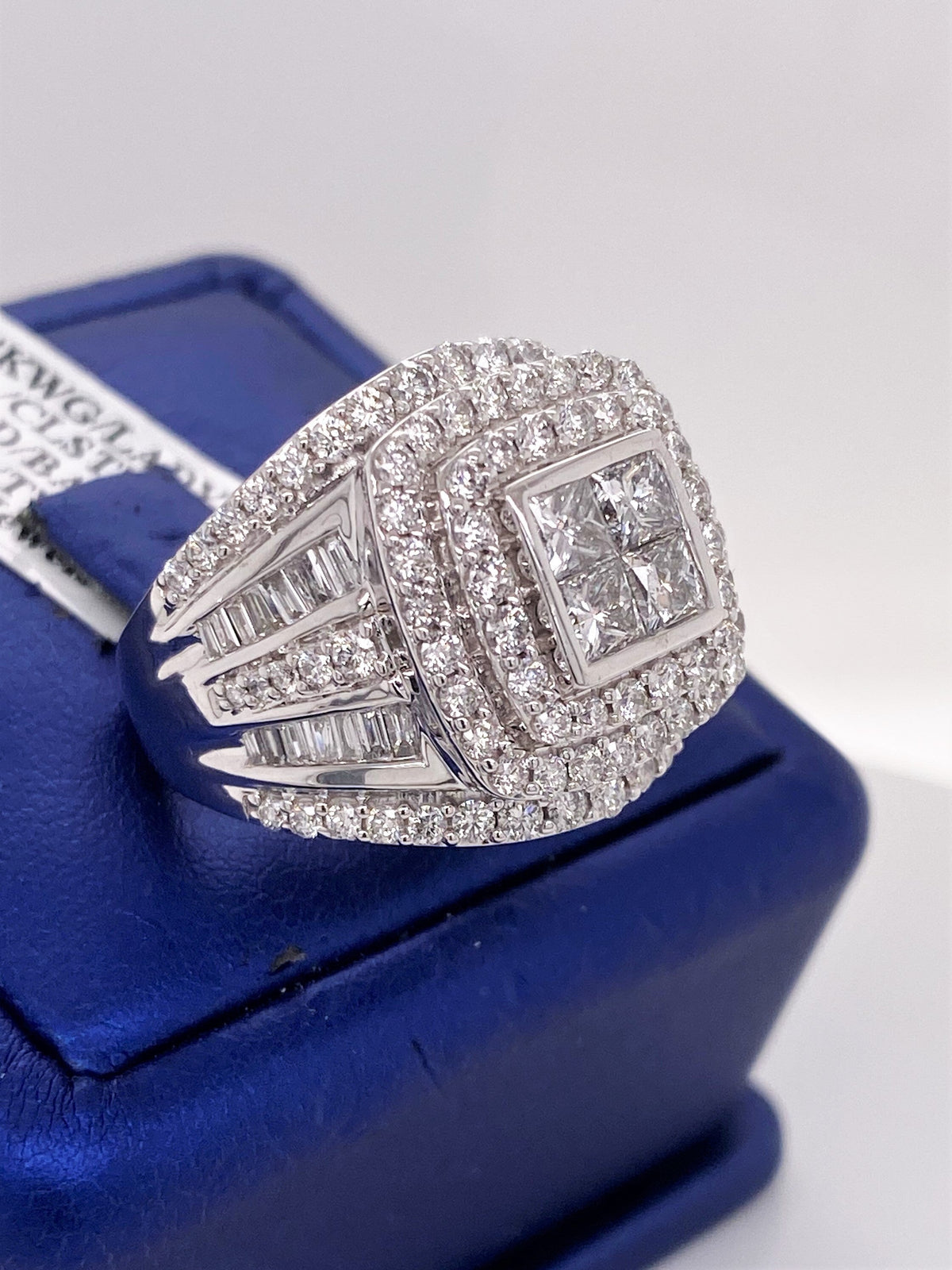 14k White Gold 3.50 CT Diamond Ladies Cluster Ring