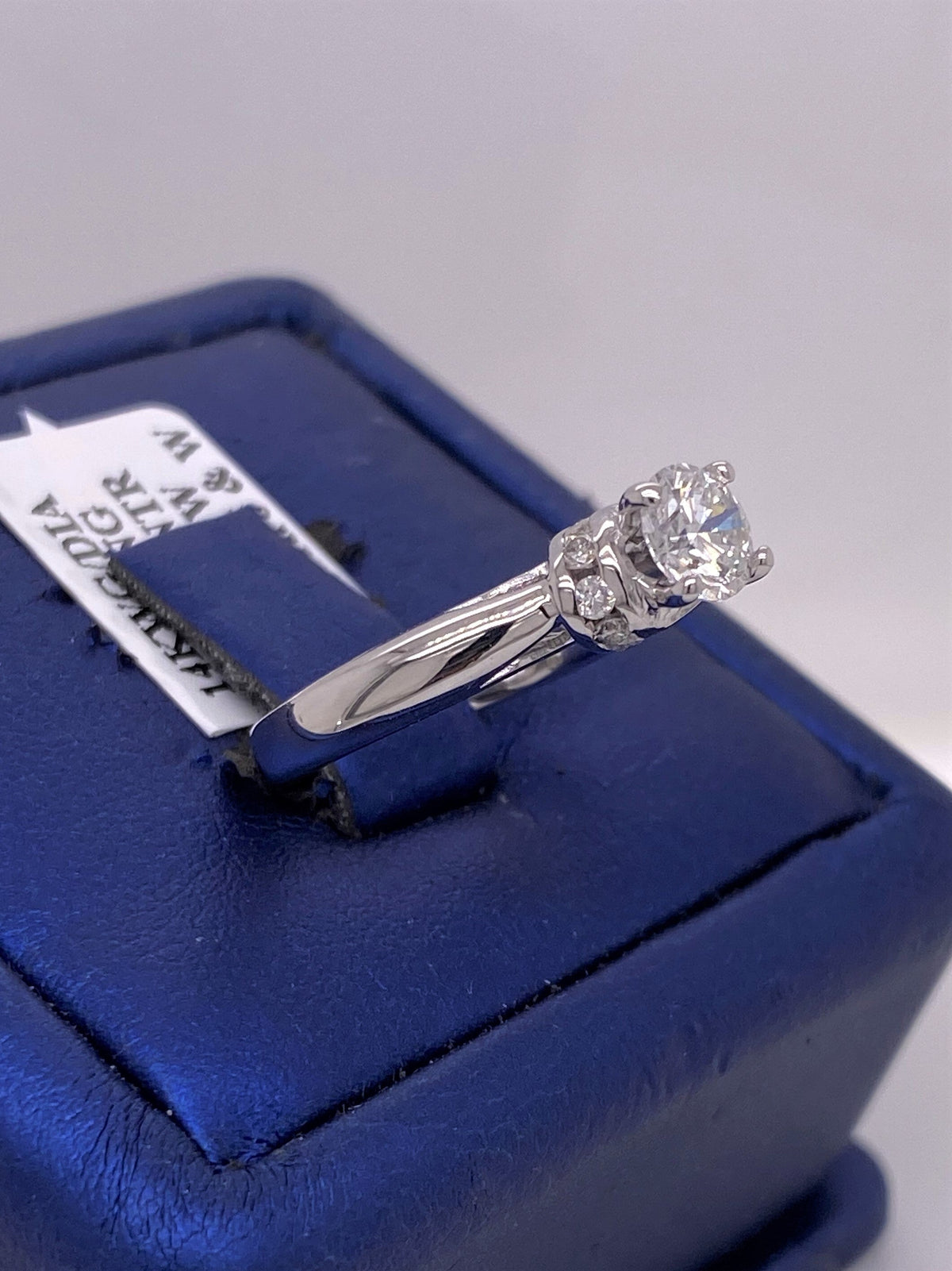 14k White Gold 0.75 CT Diamond Engagement Ring