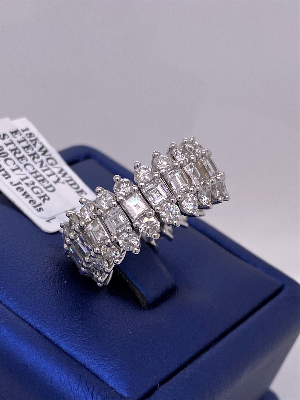 18k White Gold 8.00 CT Diamond Ladies Stretch Band
