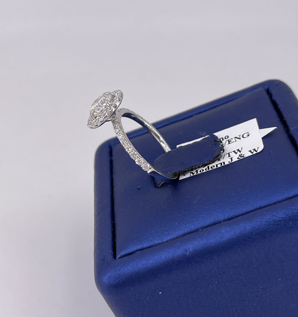 18K White Gold 1.50 CT Diamond Engagement Ring