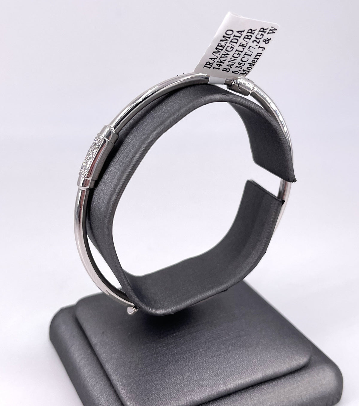 14K White Gold 0.35Ct Diamond Bangle Bracelet