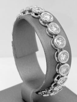 18k White Gold 15.00 CT Bezel Diamond Bracelet, 31.2 g, S12632