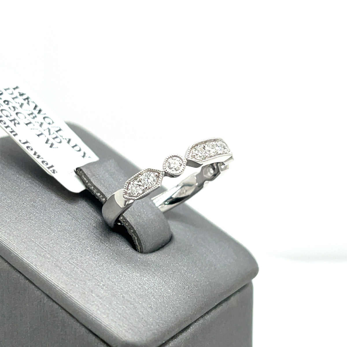 14k White Gold 0.65 CT Diamond Ladies Band, 2.5g, Size 6