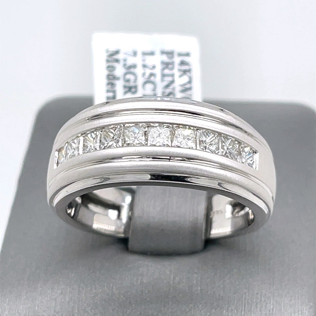 14k White Gold 1.25 CT Diamond Men's Band, 7.3gm, Size 10
