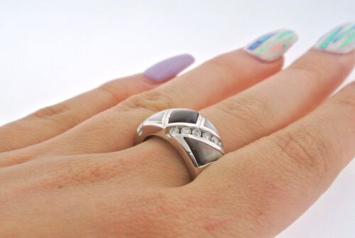 14K WHITE GOLD TAHITIAN BLACK & WHITE MOTHER OF PEARL & DIAMOND LADIES RING