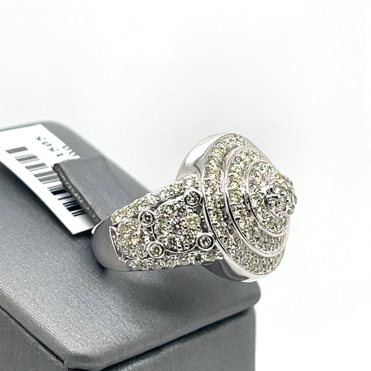 14k White Gold 2.00 CT Diamond Cluster Engagement Ring, 9g, Size 6.5