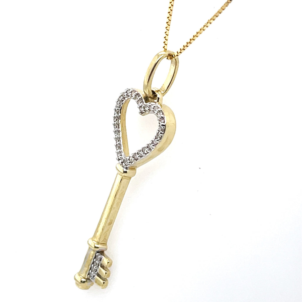 14K Yellow Gold 0.25Ct Diamond Key Heart Necklace, 2.9G