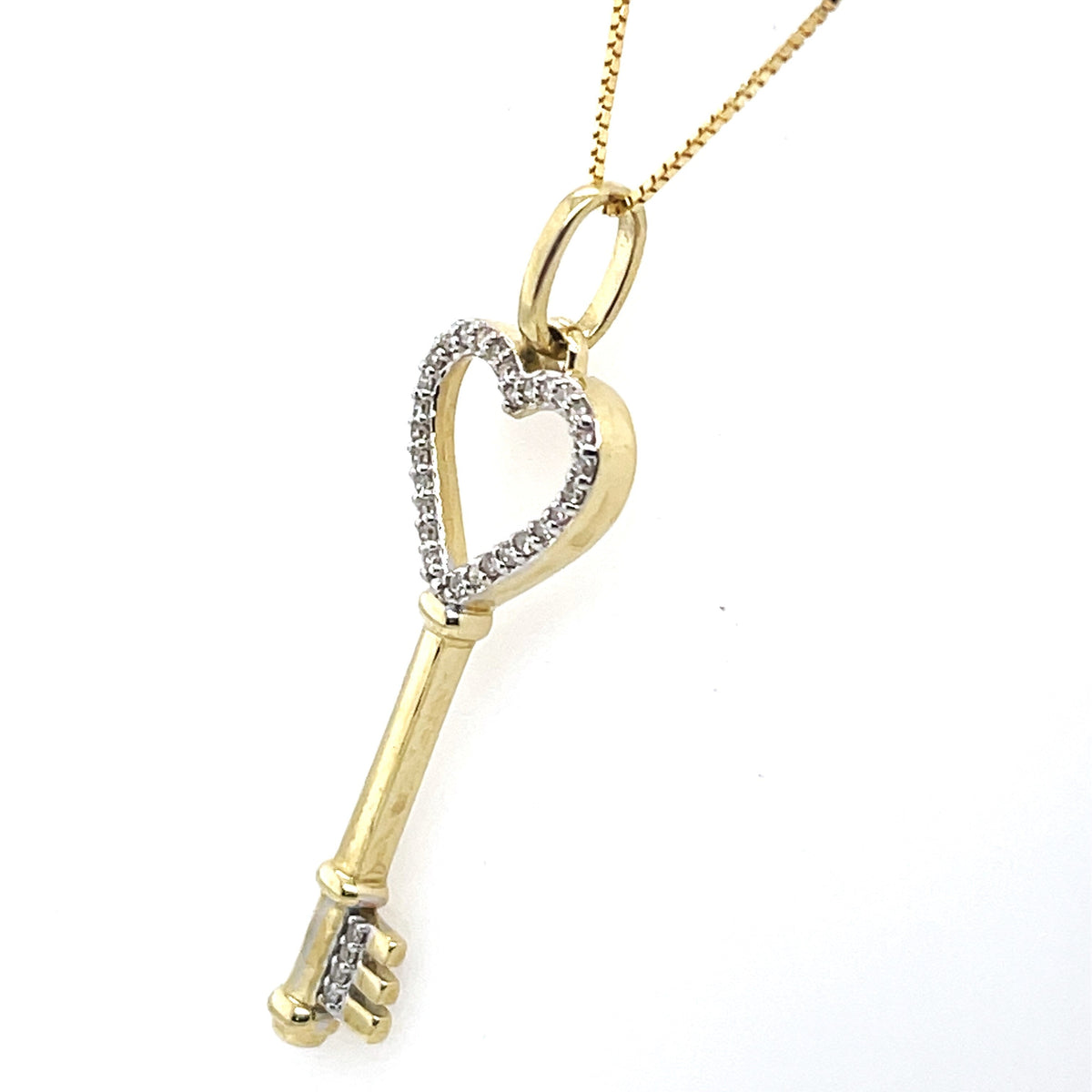 14K Yellow Gold 0.25Ct Diamond Key Heart Necklace, 2.9G