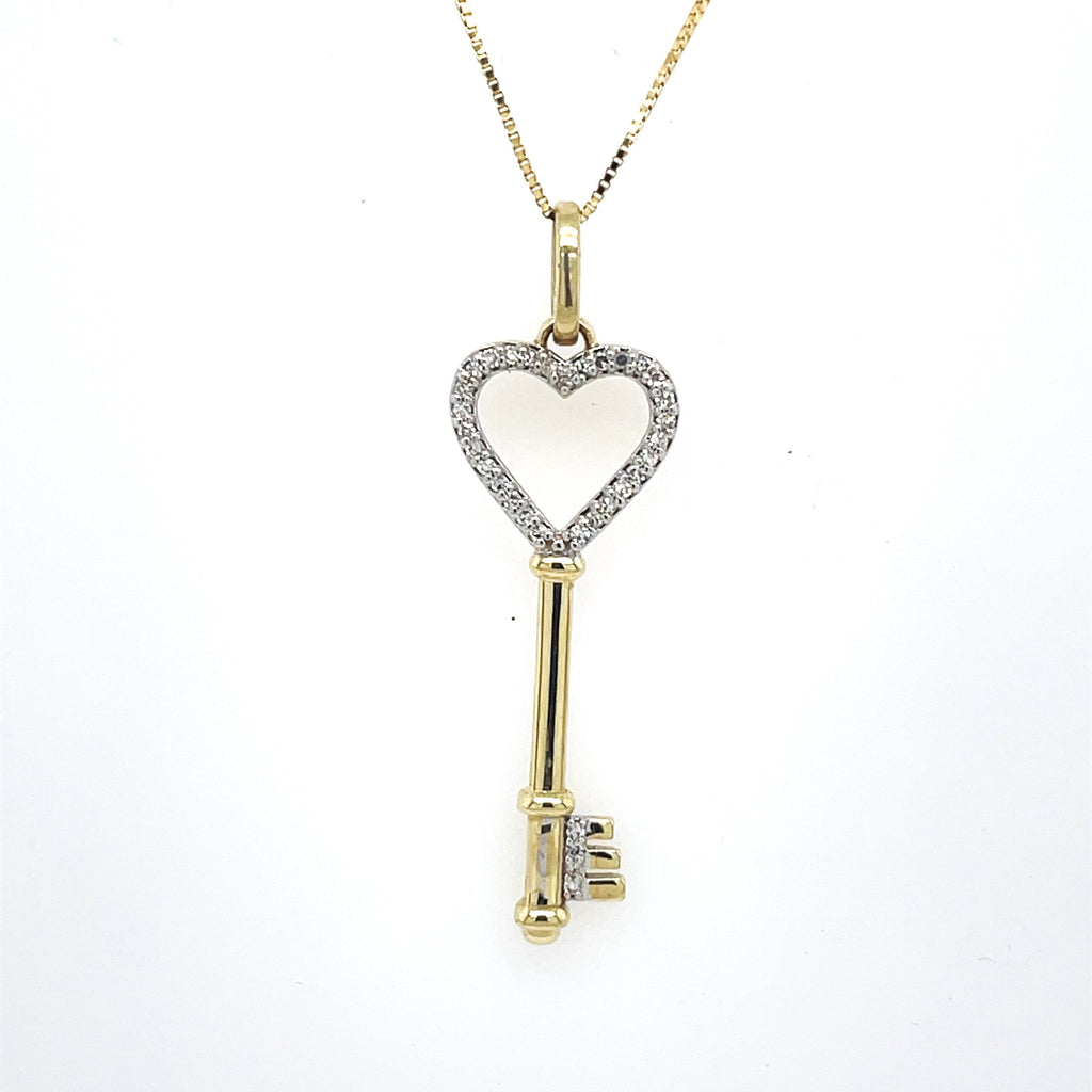 14K Yellow Gold 0.25Ct Diamond Key Heart Necklace, 2.9G