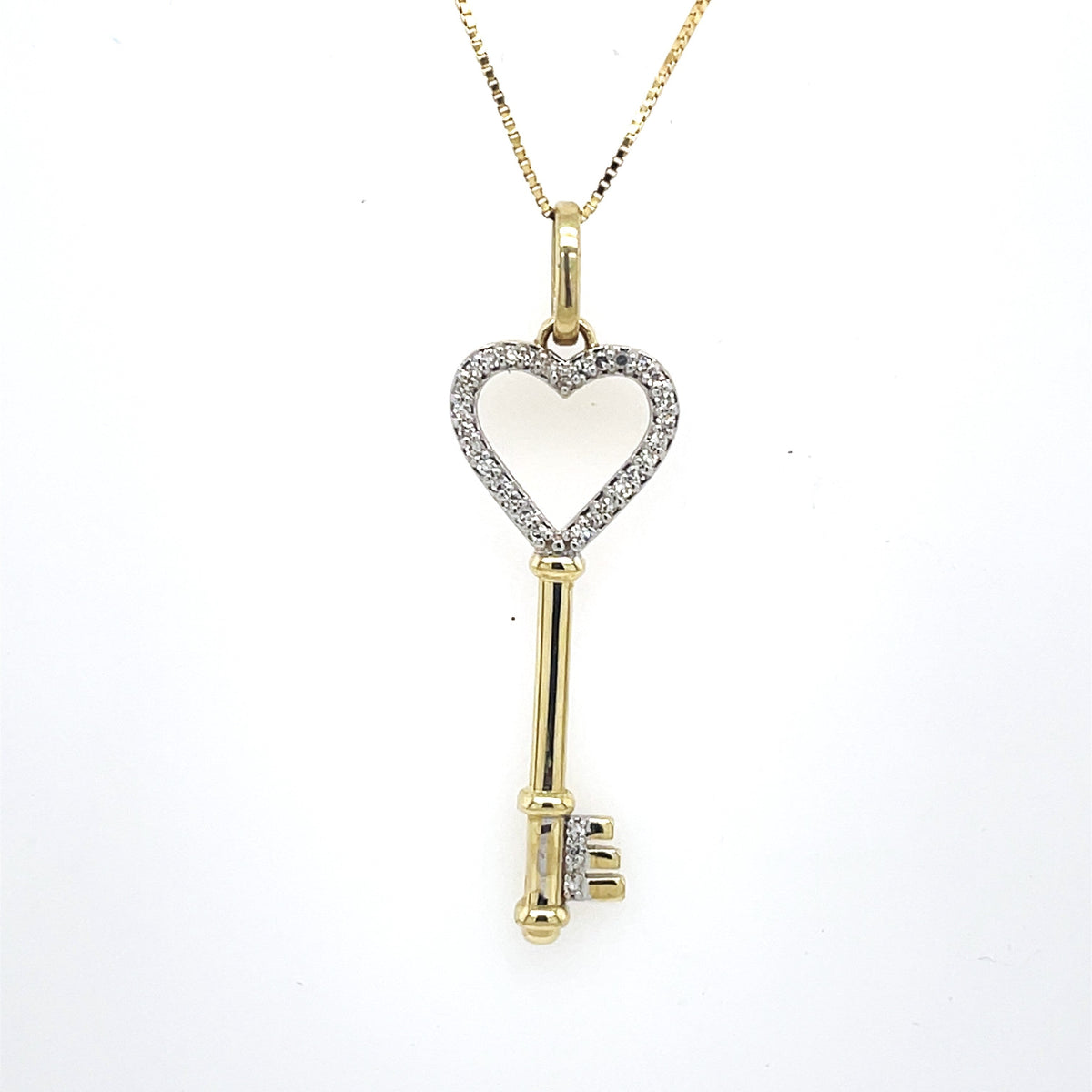 14K Yellow Gold 0.25Ct Diamond Key Heart Necklace, 2.9G