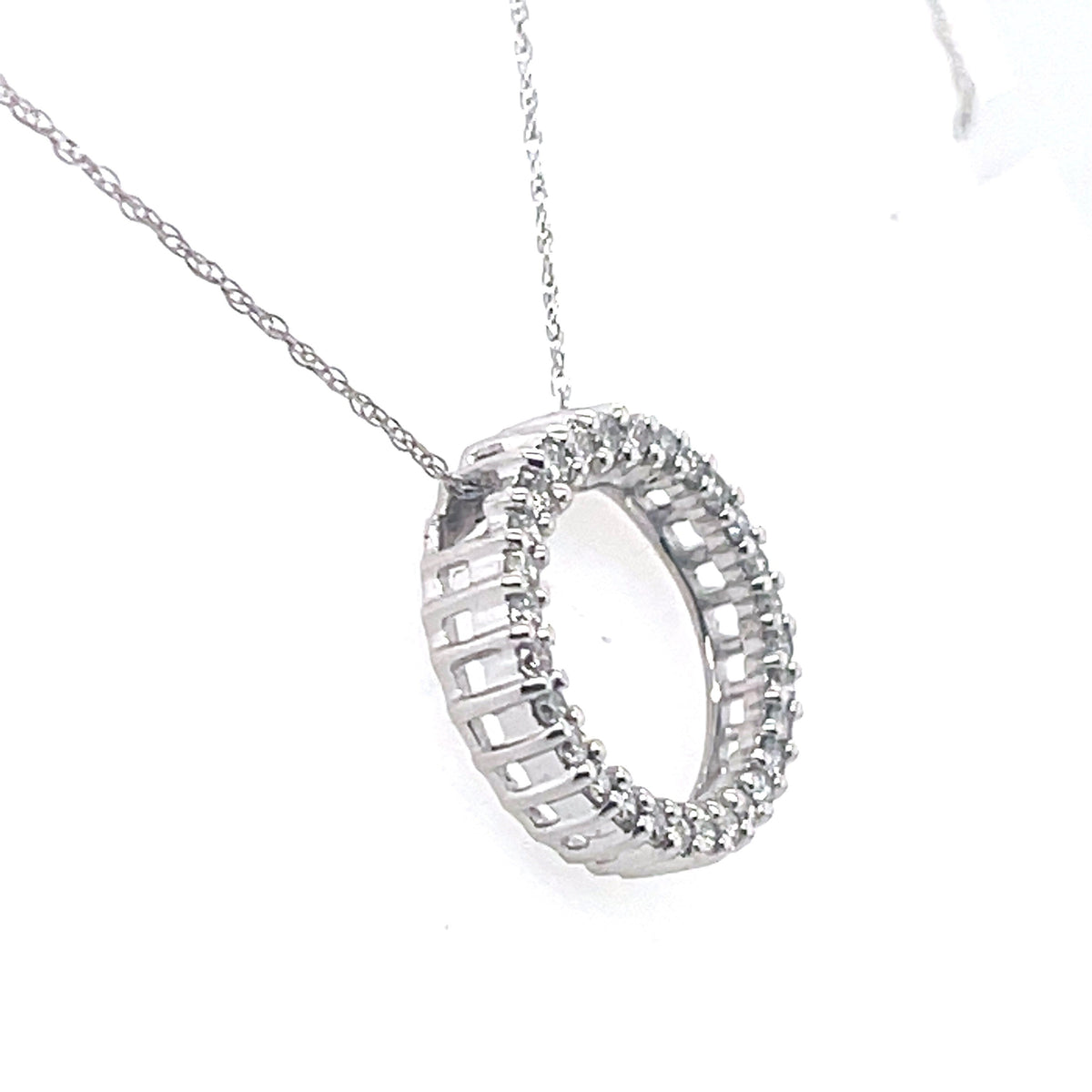 14K White Gold 0.25Ct Round Diamond Circle Pendant Necklace", 2.3G, S107310