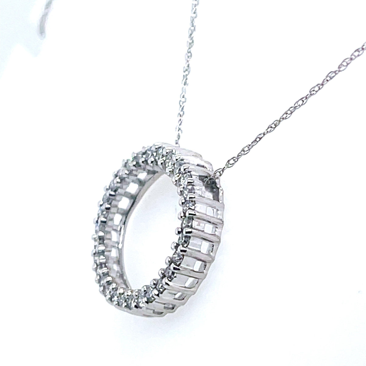 14K White Gold 0.25Ct Round Diamond Circle Pendant Necklace", 2.3G, S107310