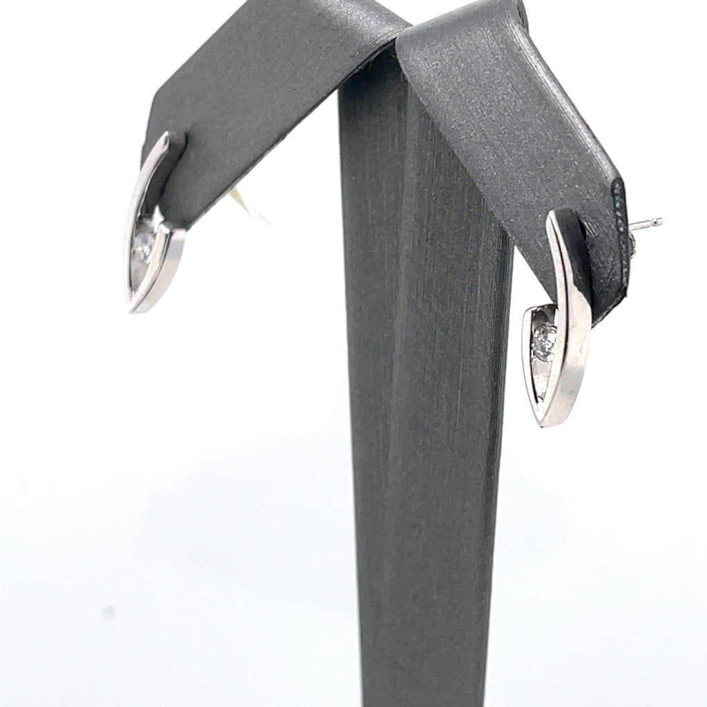 14k White Gold 0.25 CT Fancy  Diamond Earrings, 2.9g, S107317