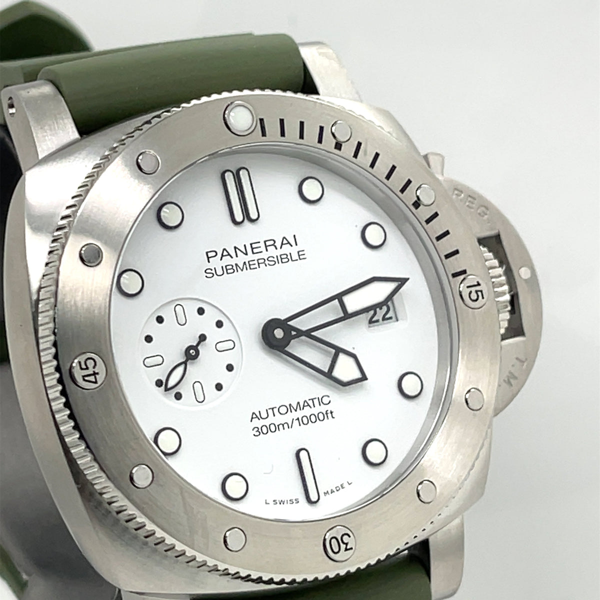 Panerai Automatic Submersible QuarantaQuattro Bianco, 44mm PAM 01226