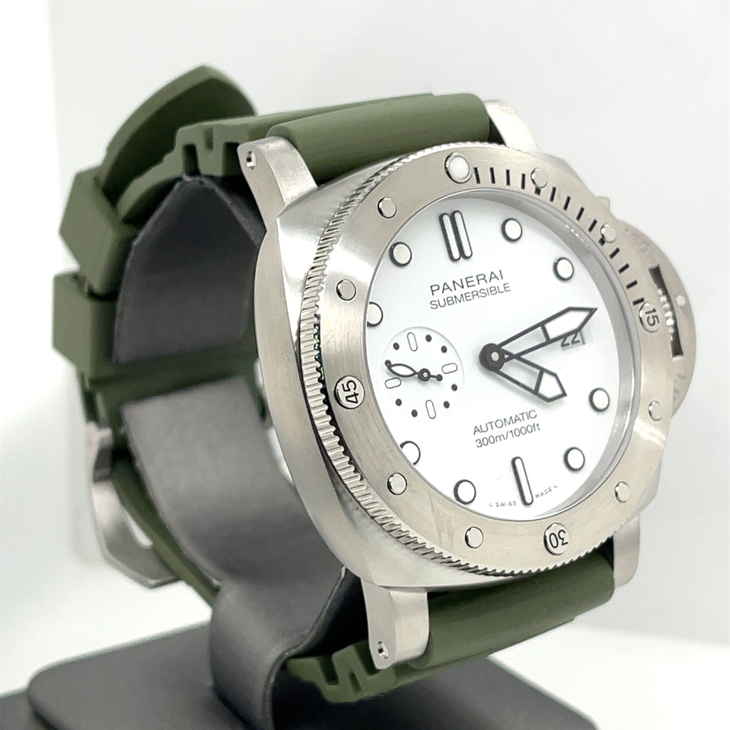 Panerai Automatic Submersible QuarantaQuattro Bianco, 44mm PAM 01226