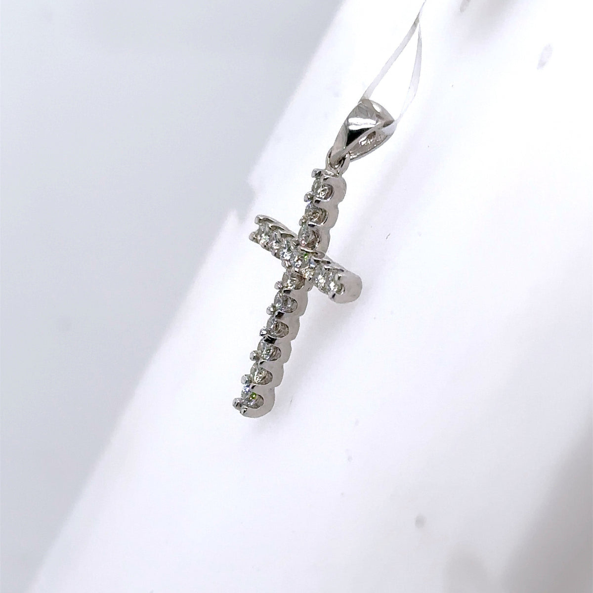 14k White Gold 0.75 CT Diamond Cross Pendant, 2.0g, S107349