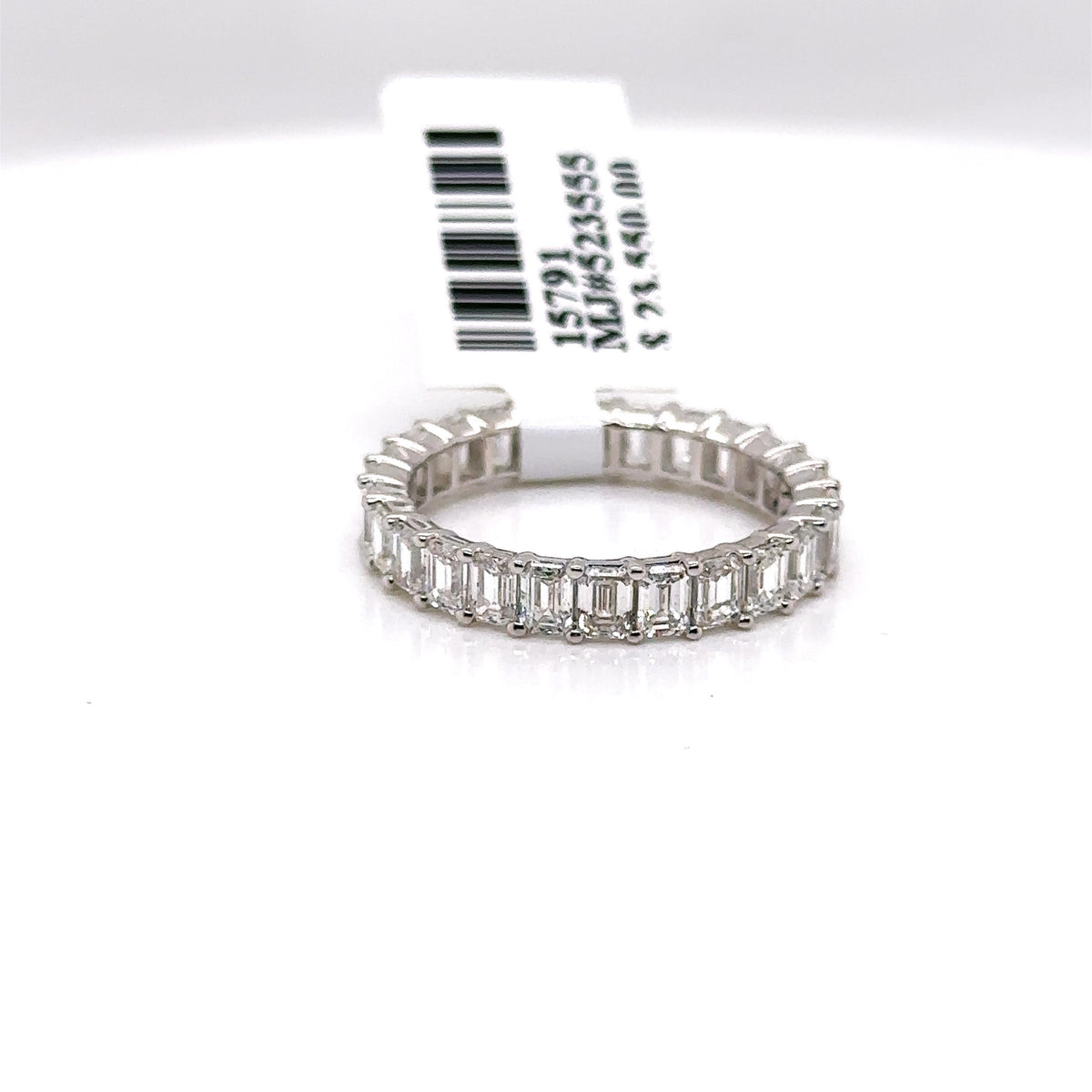 14K White Gold 4.00CT Emerald Diamond Eternity Band, 2.6gm, Size 7