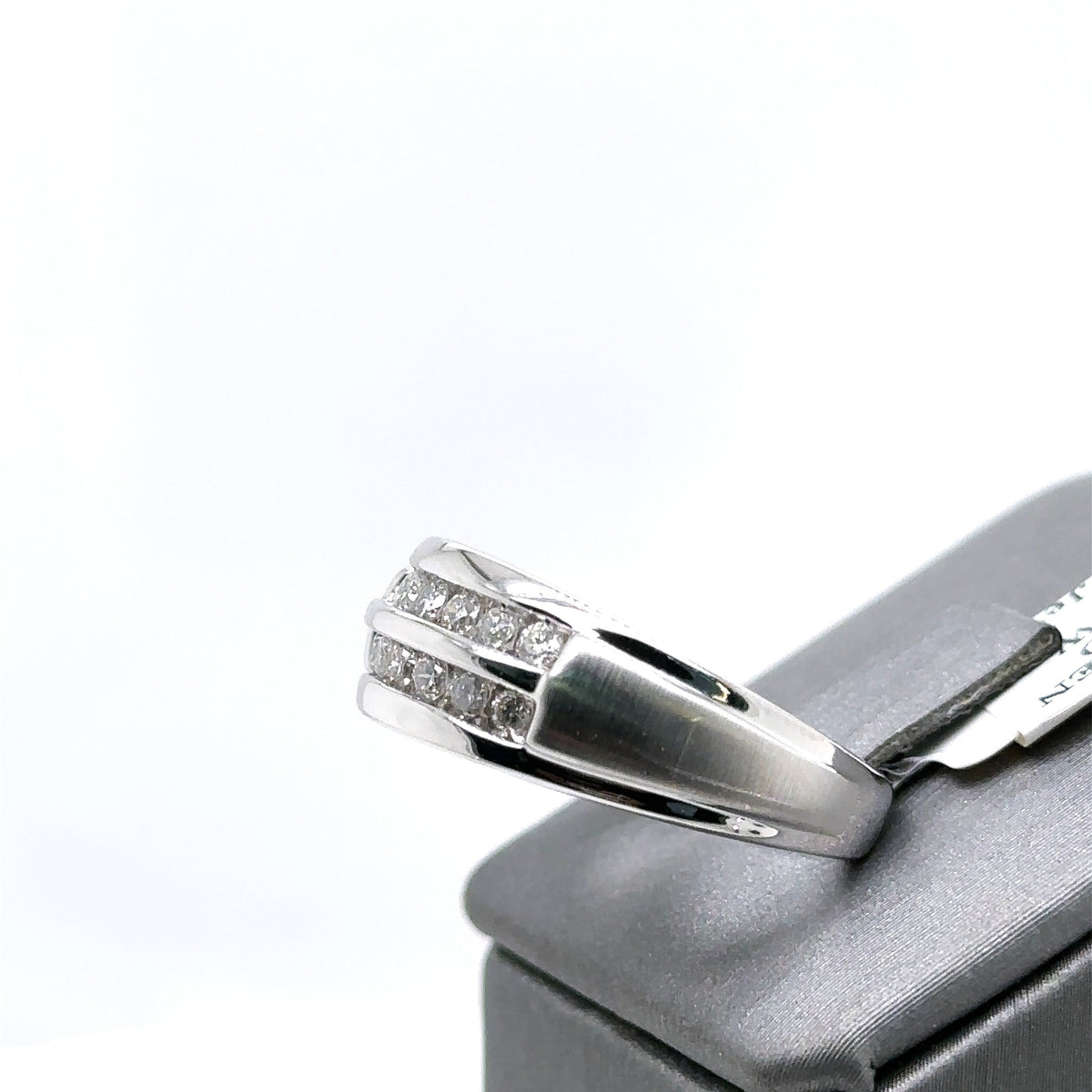 14k White Gold 0.75CT Diamond Men's Wedding Band, 8.9g, Size 10