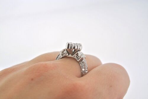 14K WHITE GOLD 1.50CT ROUND/MARQUISE CUT CLUSTER DIAMOND ENGAGEMENT RING