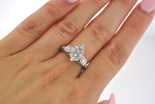 14K WHITE GOLD 1.50CT ROUND/MARQUISE CUT CLUSTER DIAMOND ENGAGEMENT RING