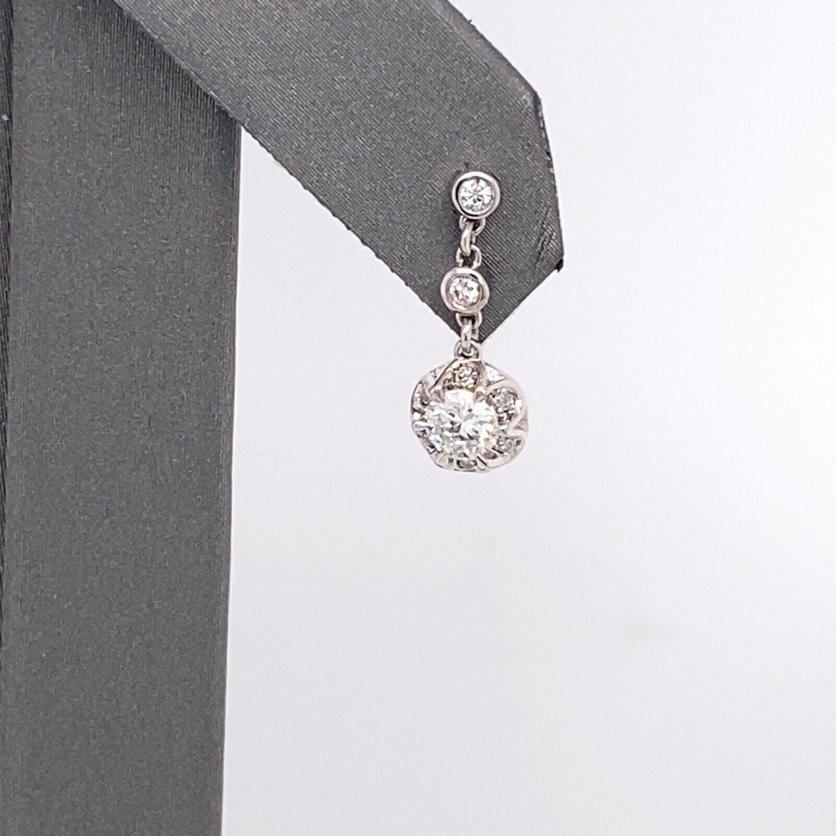 14k White Gold 1.00 CT Diamond Dangling Earrings, 1.9g, S15233