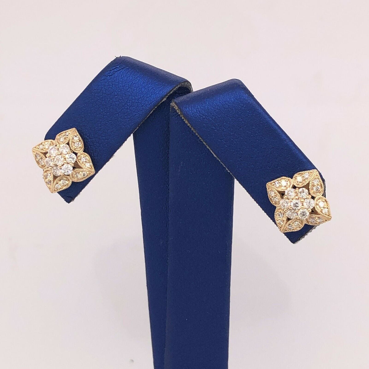 14K Yellow Gold 0.65 CT Diamond Stud Earrings, 2.7gm