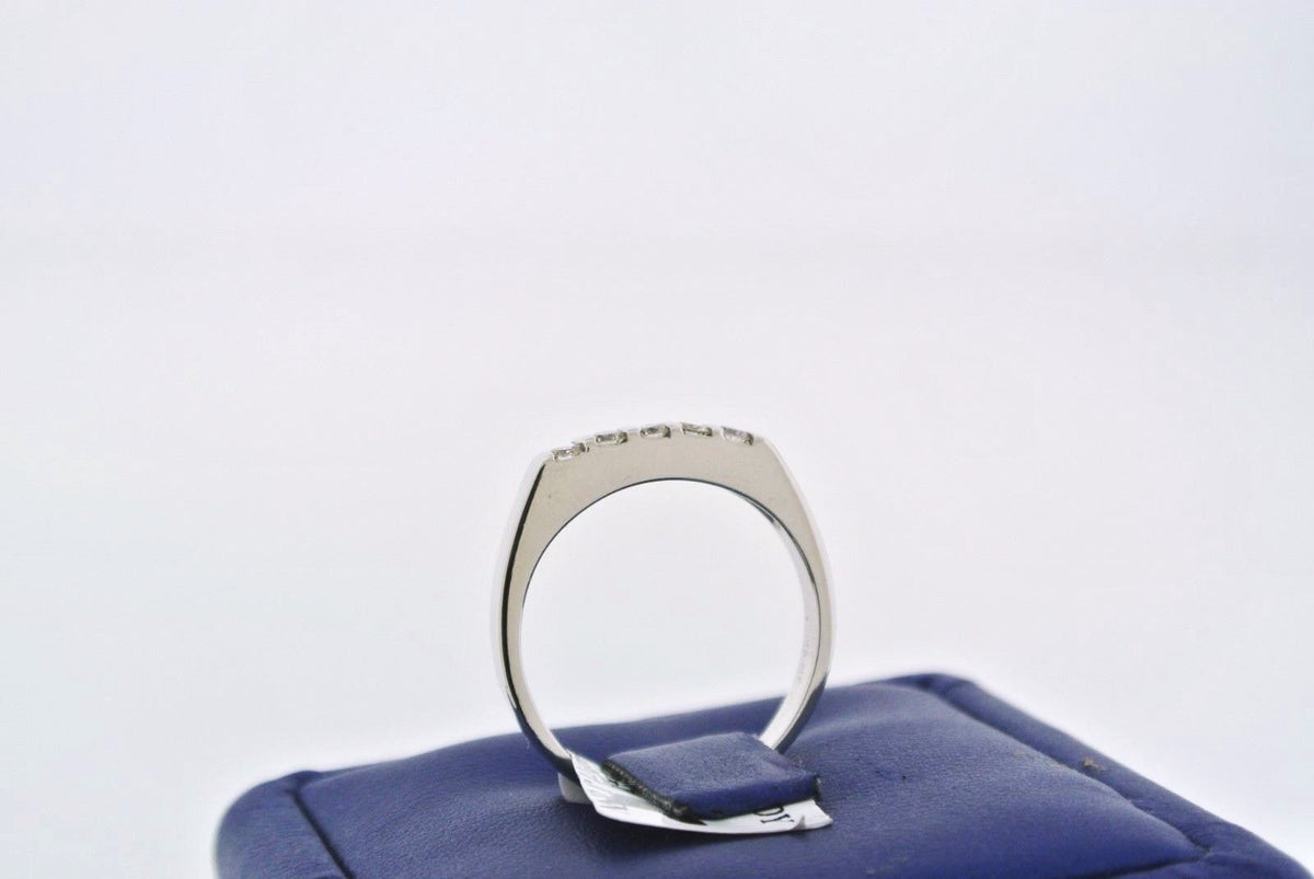 14K WHITE GOLD 0.25 CT ROUND CUT DIAMONDS 5 STONES LADIES DIAMOND BAND S102320