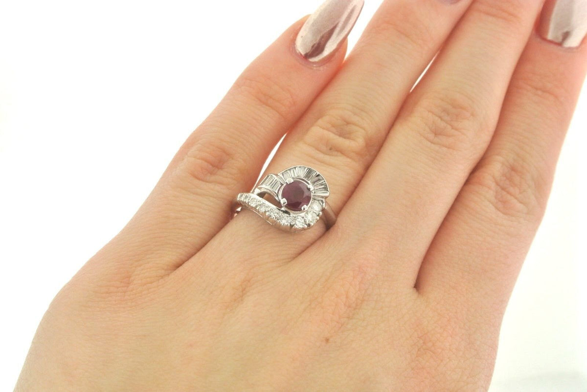 ANTIQUE 14K WHITE GOLD 1.00 CT RUBY & DIAMOND LADIES RING, 3.7 GM, S101262