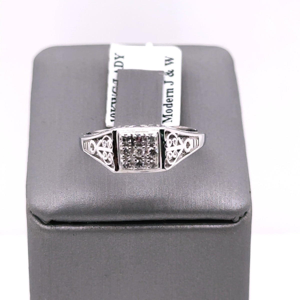 10k White Gold 0.25 Diamond Cluster Engagement Ring, 2.9g, Size 7.75, S105646