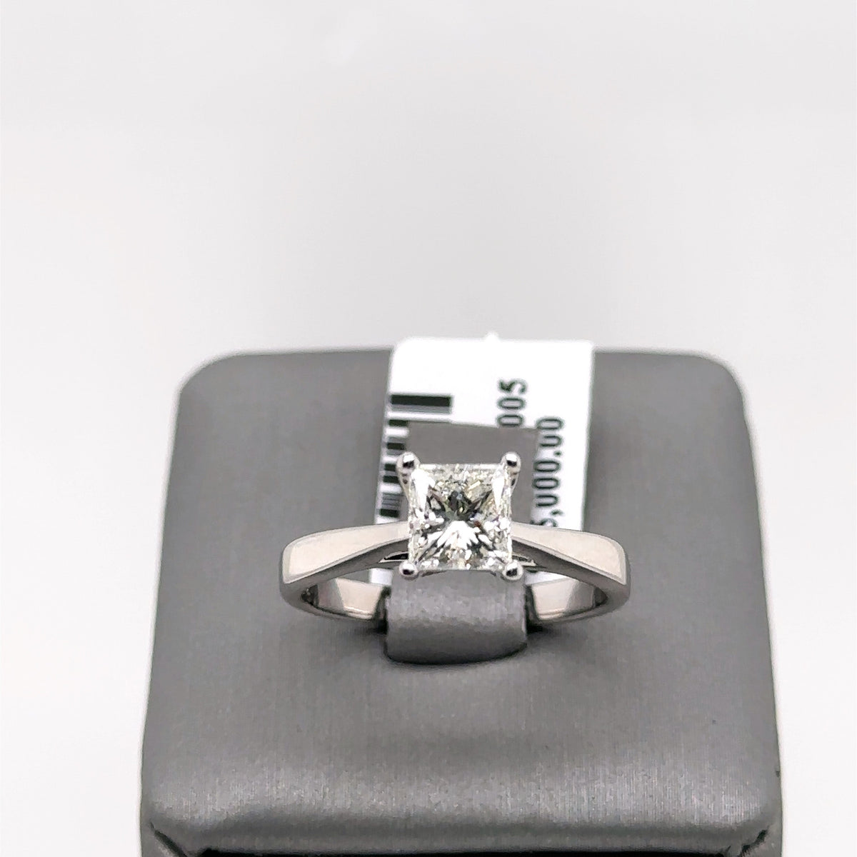 14k White Gold 1.05CT Princess Cut Diamond Engagement Ring 3.7gm Size 7 S107490