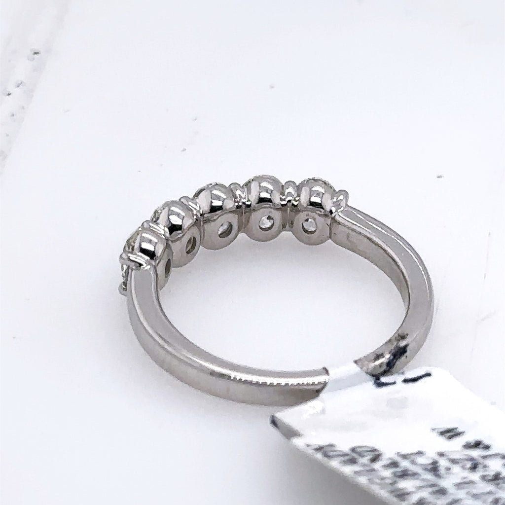 14k White Gold 1.75CT Oval Cut Diamond Ladies Band, 4.0g, Size 7, S107620