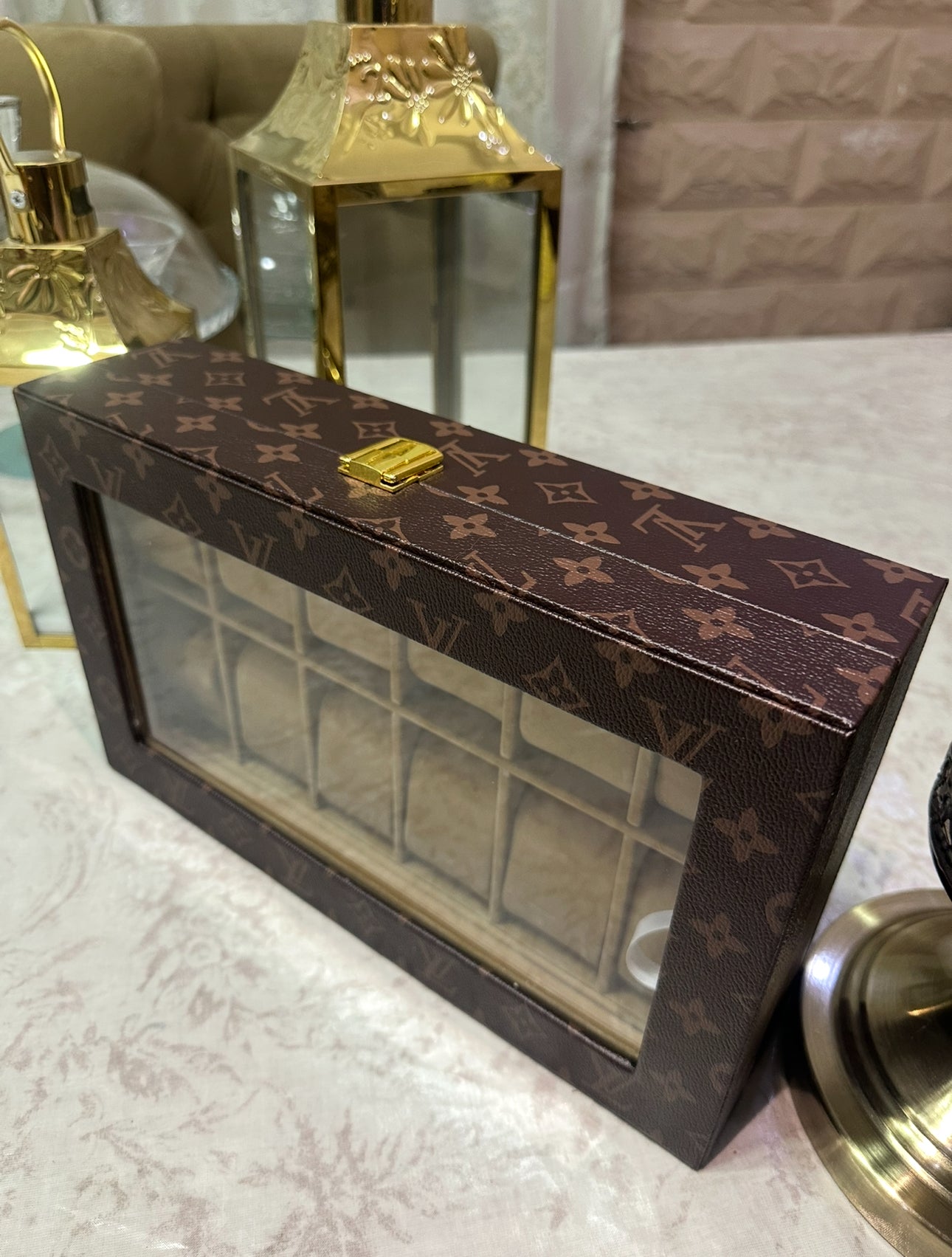 LV Watch Organizer