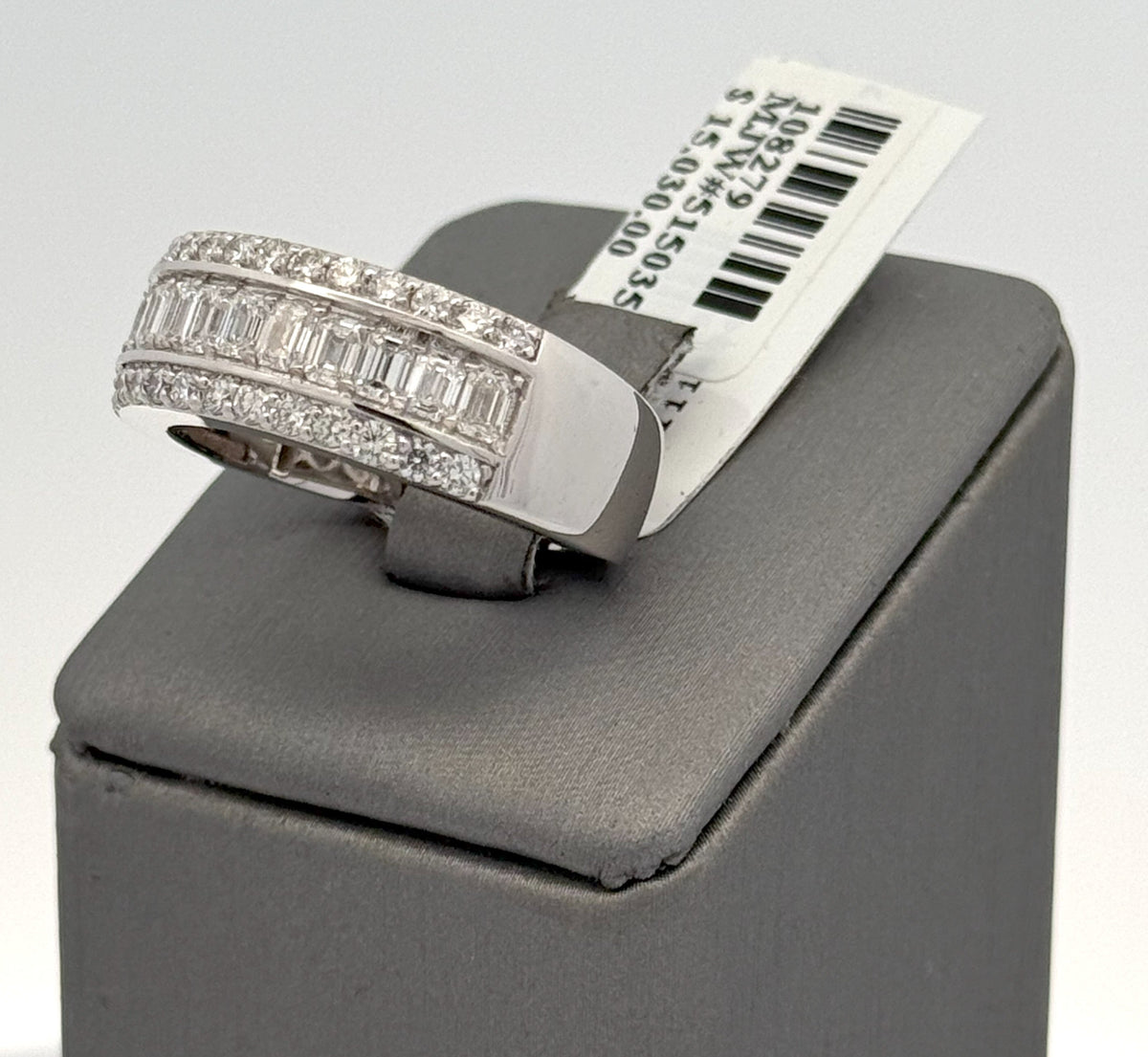 14k White Gold 2.25CT Emerald Diamond Wedding Band 9.4g Size 10 S108279