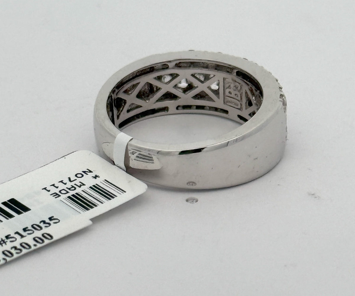 14k White Gold 2.25CT Emerald Diamond Wedding Band 9.4g Size 10 S108279