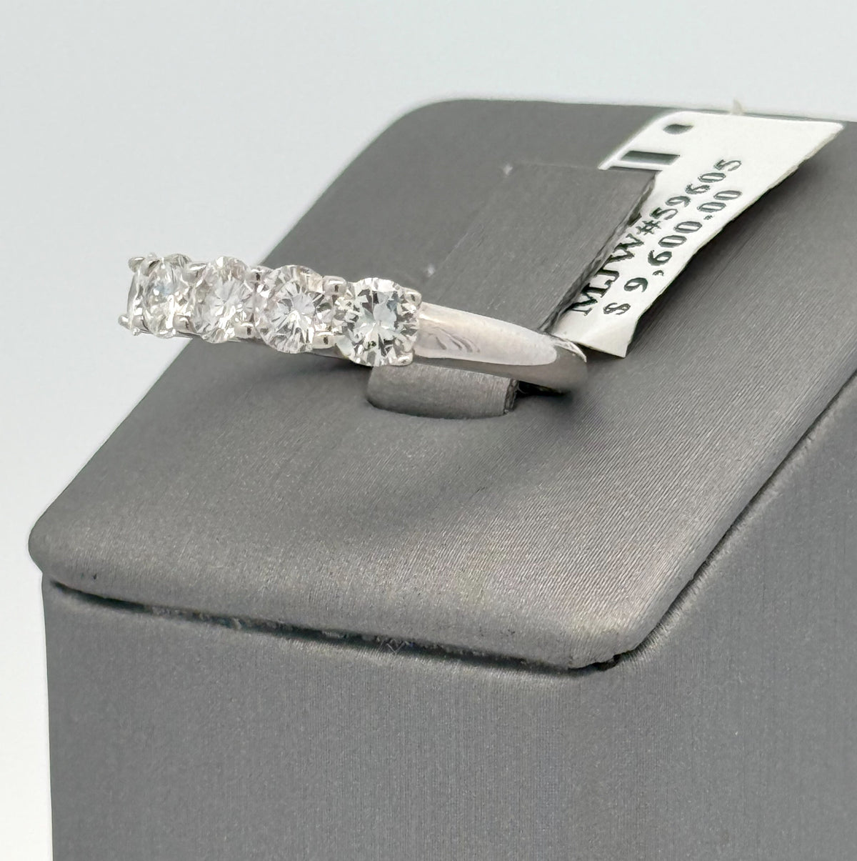 14k White Gold 1.50 CT Diamond Engagement Ring, 3.6g, Size 6.75, S104642