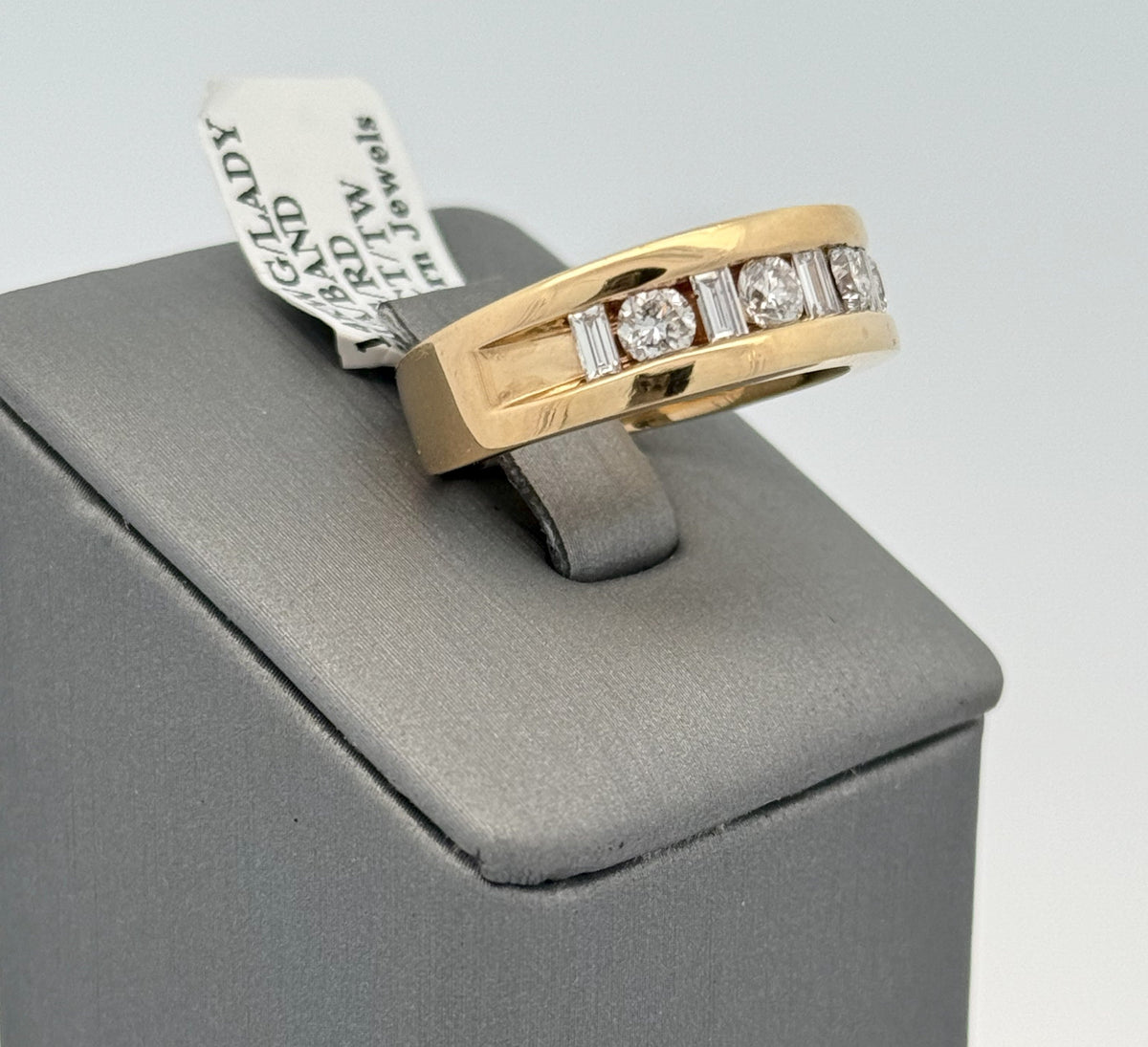 14k Yellow Gold 1.25 CT Cut Diamond Ladies Band, 8.6gm, Size 8.5, S14431