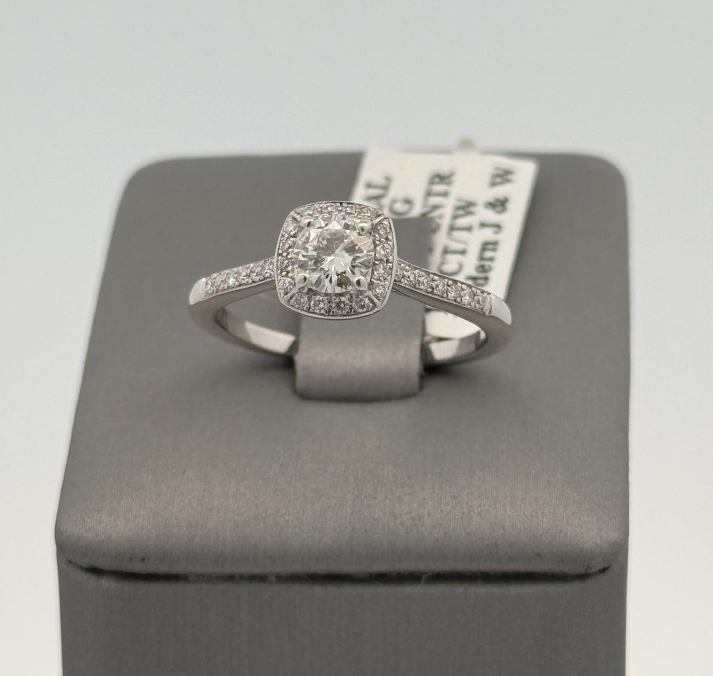 14k White Gold 0.75 CT Diamond Engagement Ring, 2.6gm, Size 7, S106570