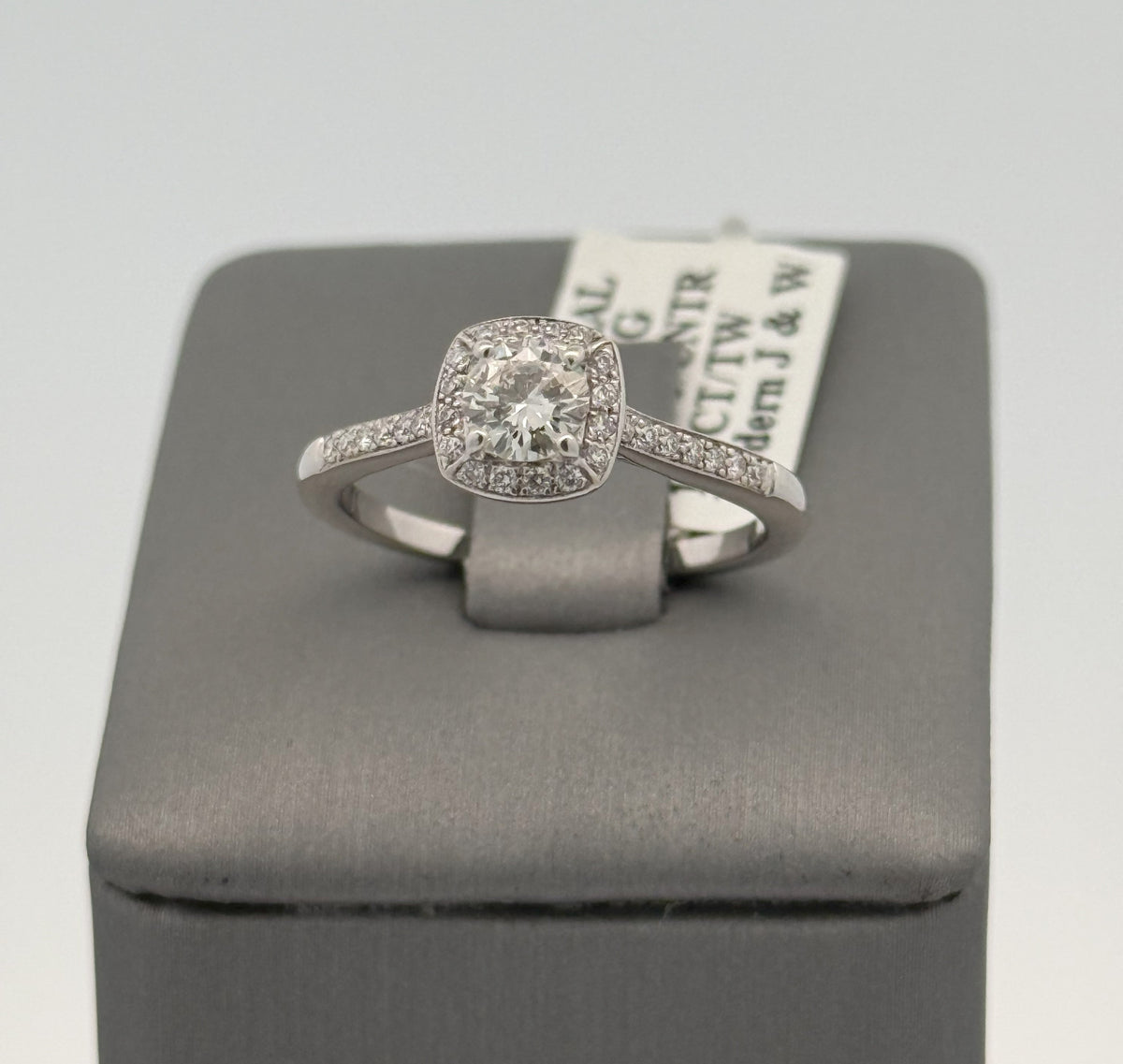 14k White Gold 0.75 CT Diamond Engagement Ring, 2.6gm, Size 7, S106570