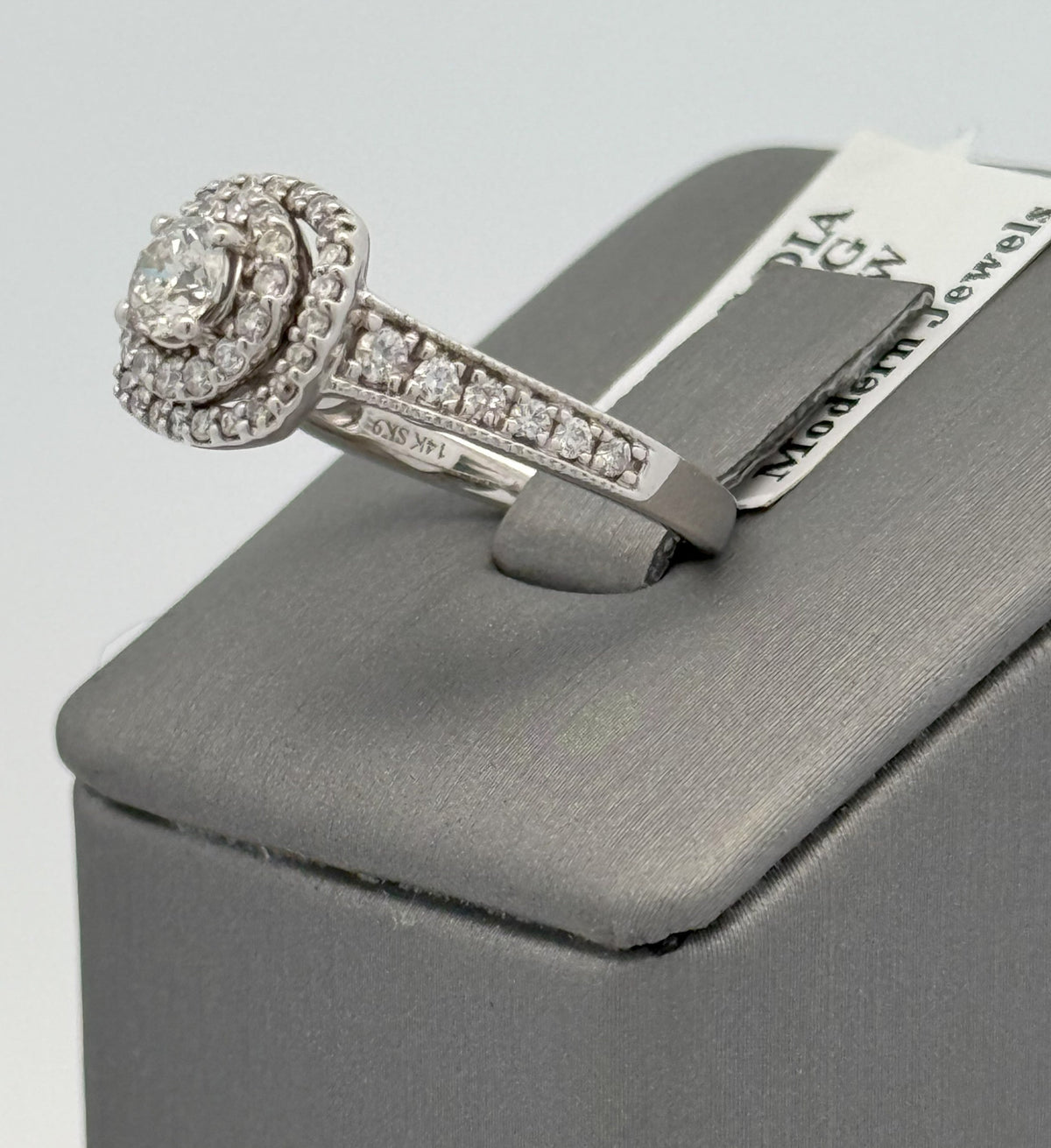 14K White Gold 0.75 CT Diamond Engagement ring, Size 5, 3.9g S14701