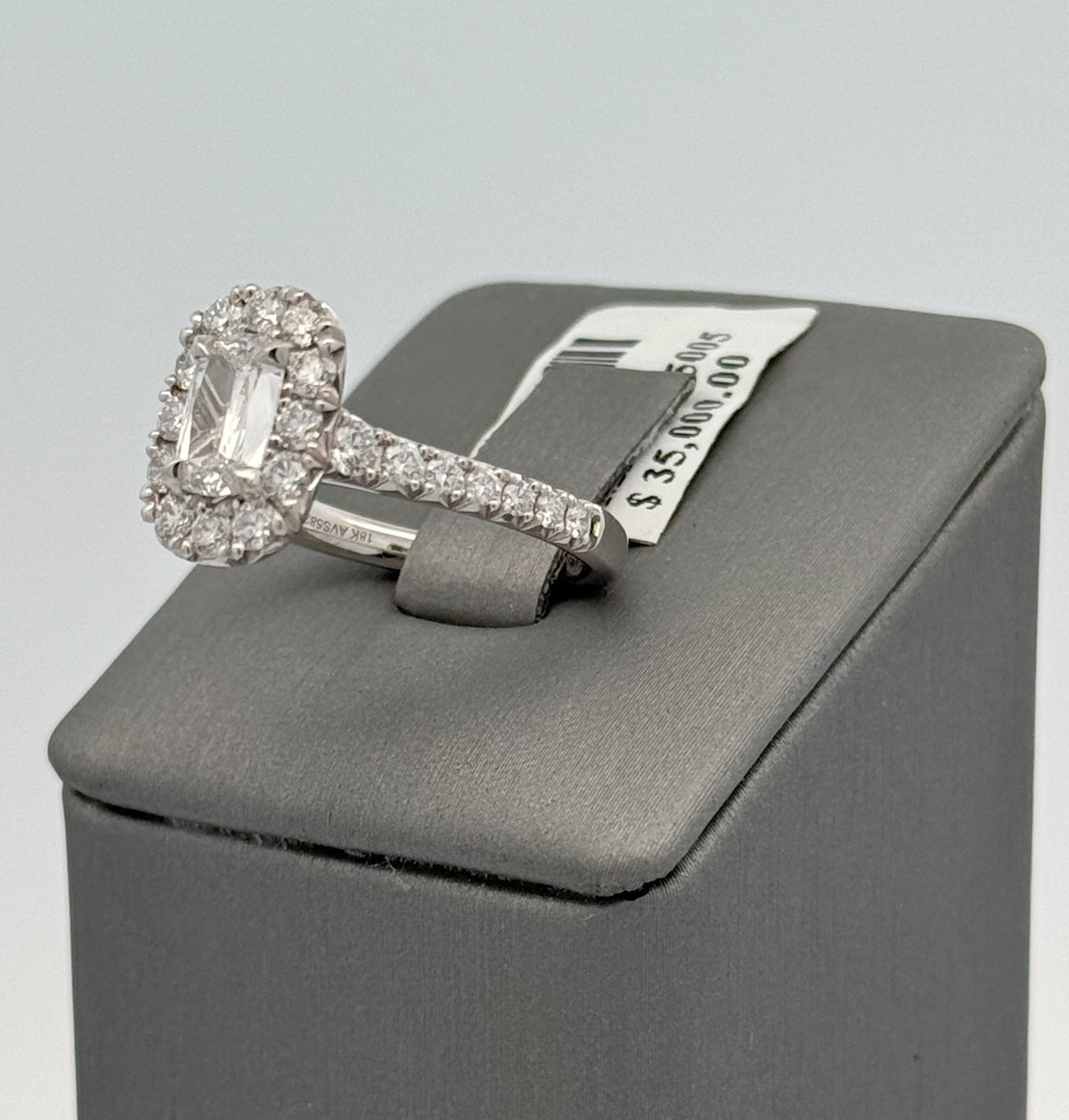 18k White Gold 1.75 CT Diamond Halo Engagement Ring, 5.7gm, Size 6.5, S107721