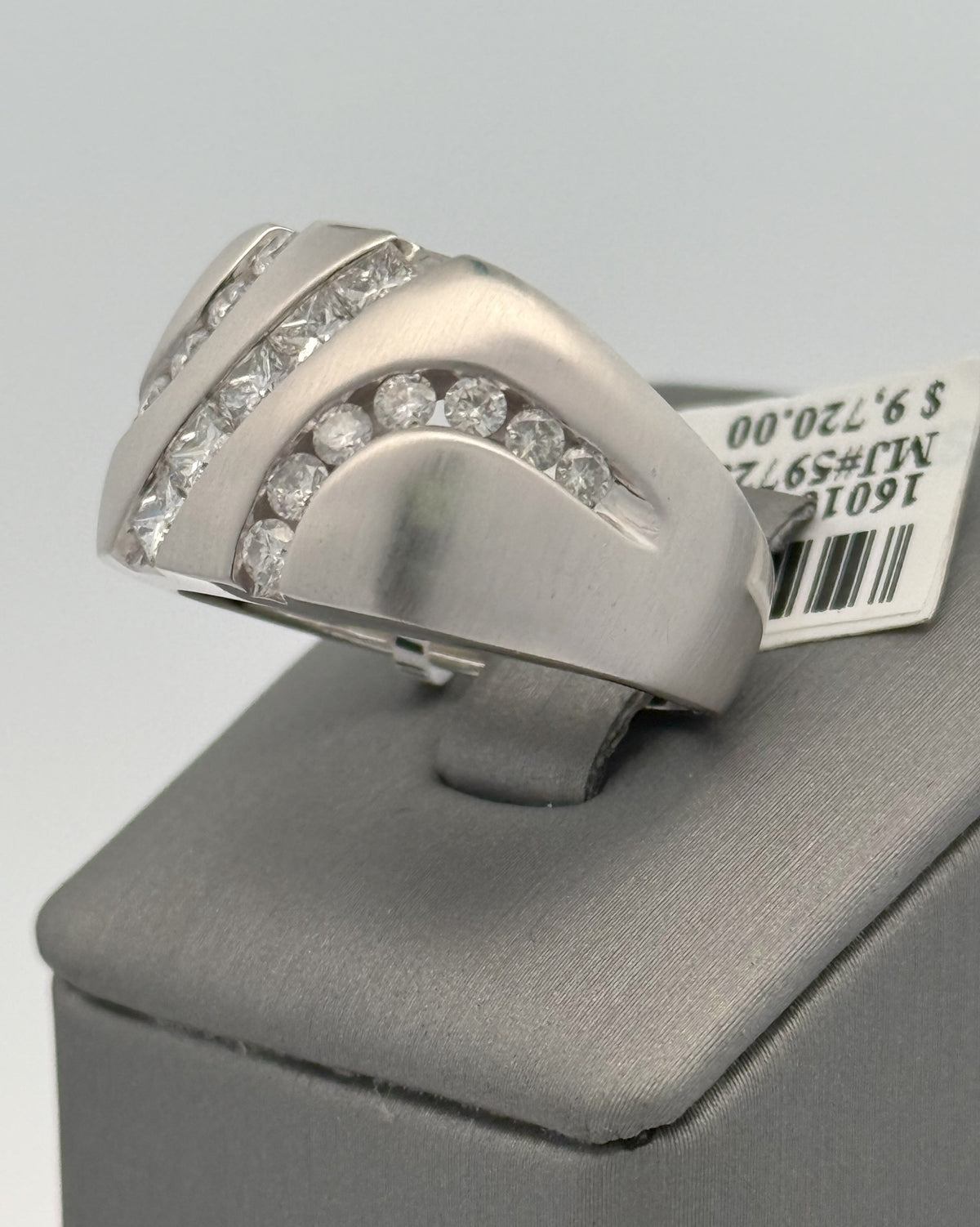 10k White Gold 1.60CT Diamond Men's Wedding Band, 8.8g, Size 10, S16010